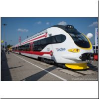 Innotrans 2016 - Koncar Dieseltriebwagen 03.jpg